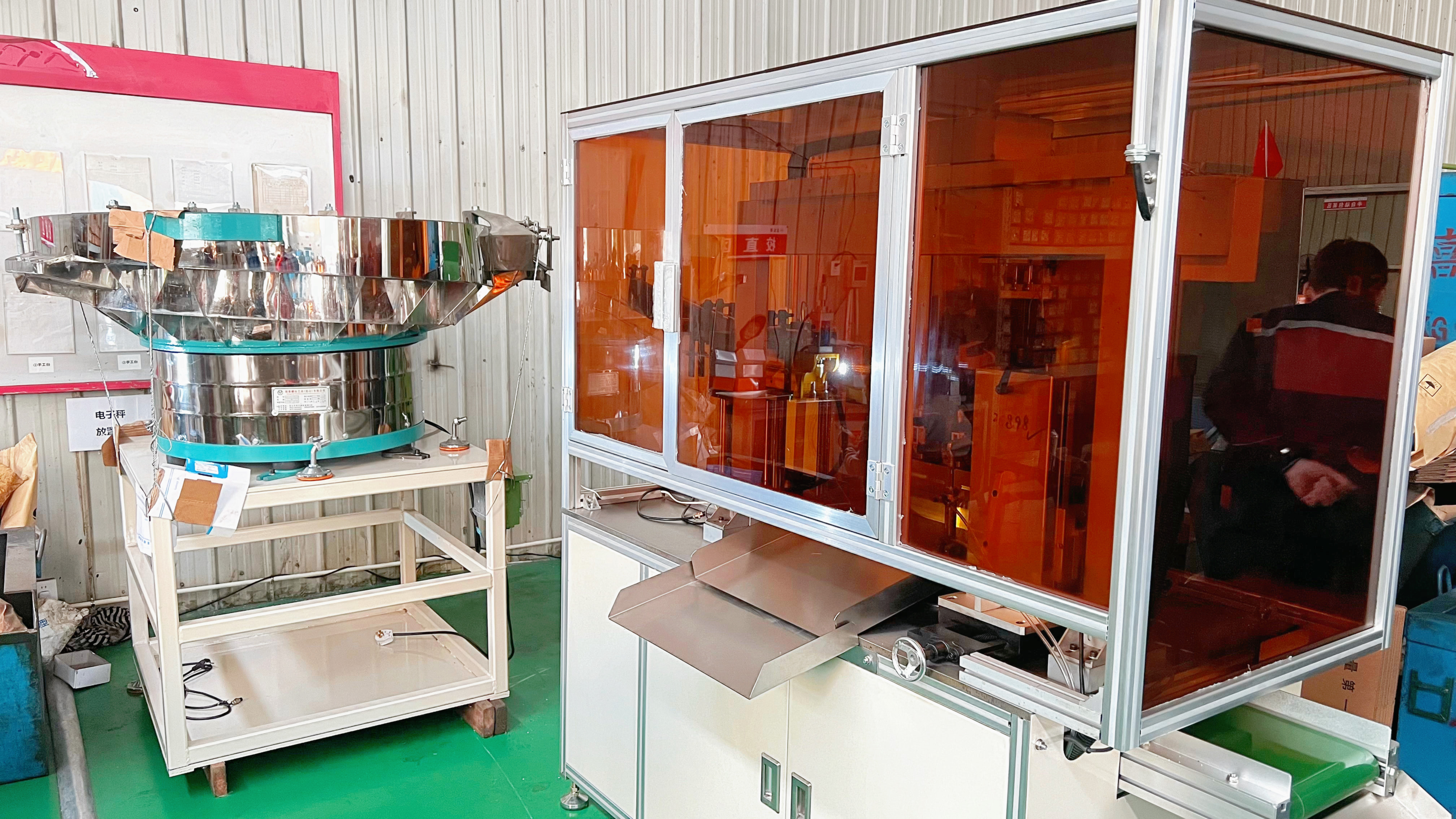 Tingkatkan Kualiti & Kecekapan dengan Isih Optik：Jinsixi Mencapai Tahap Baharu dalam Pembuatan Ketepatan.